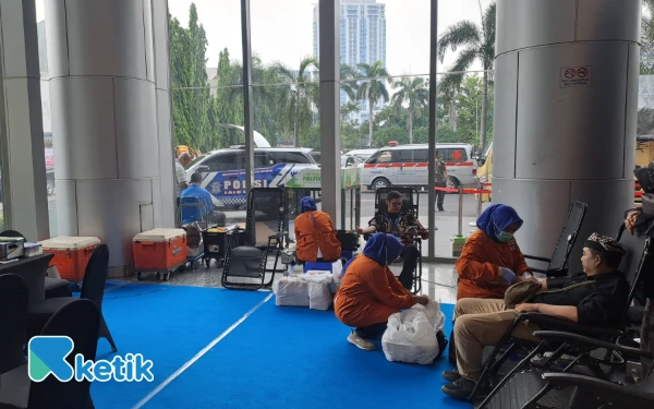 Thumbnail Berita - Guru dan Dokter Bersatu, Donor Darah Jadi Simbol Solidaritas Kemanusiaan