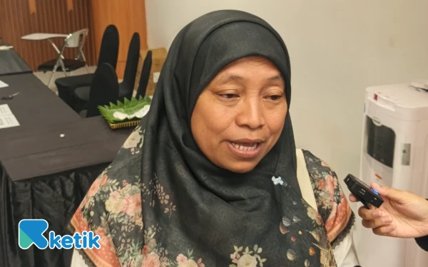 Thumbnail Berita - Bahaya Mikroplastik untuk Pekerja Sampah Perempuan di Gresik, Pemerintah Diminta Ambil Tindakan