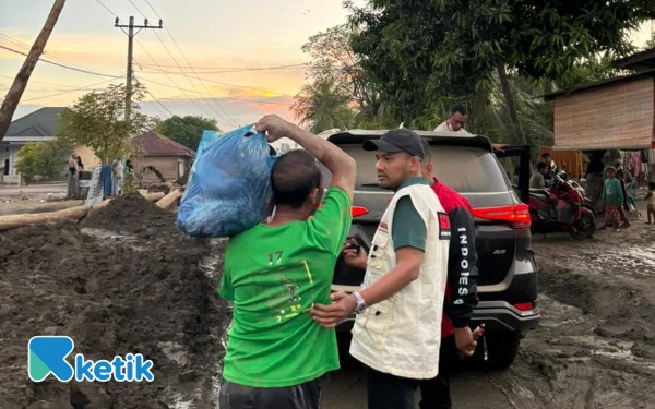 Thumbnail Berita - Korban Banjir Aceh Tamiang Diisukan Jarah Mobil Bantuan, PDI Perjuangan Aceh: Tidak Ada