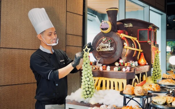 Thumbnail Berita - Spektakuler! Grand Mercure Malang Mirama Pamerkan Kereta Api Cokelat Raksasa Akhir Tahun ini