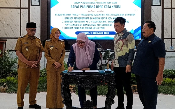 Strategis! Kota Kediri Sahkan 3 Perda Baru: Atur Ekraf, Adminduk, dan Tata Kelola Bangunan