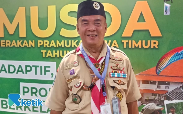 Thumbnail Berita - Kak Nur Kasan: Empat Dekade Mengabdi, Menyalakan Semangat Pramuka di Jawa Timur