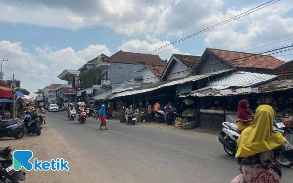 Setoran PAD Tinggi, Pasar Tamberu Tak Kunjung Dapat Perhatian Diskopindag Sampang