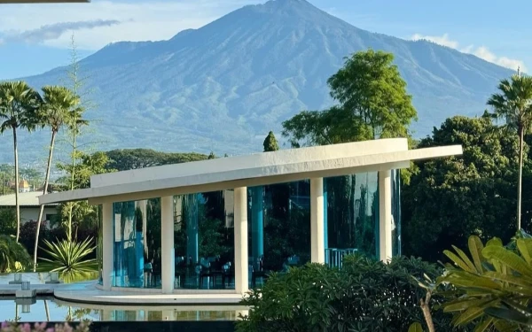 Thumbnail Berita - Pengalaman Menginap Berkelas di Dataran Tinggi, Intip 3 Resort Bintang 5 Terbaik di Kota Batu