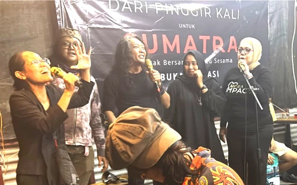 Thumbnail Berita - Musisi Surabaya Gelar Donasi Jurnalis Riverside untuk Sumatera, Terkumpul Rp23 Juta