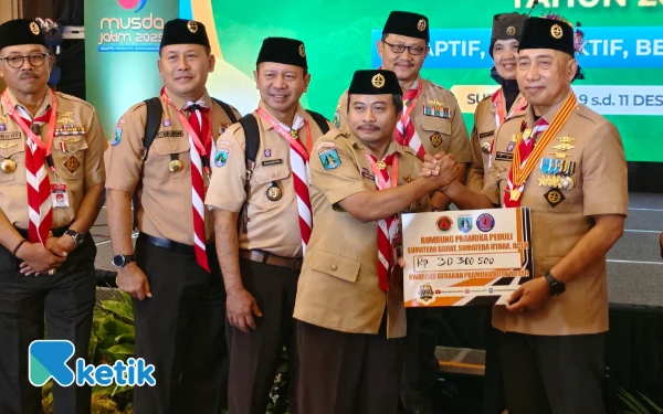 Thumbnail Berita - Pramuka Kwarcab Kota Blitar Beri Bantuan Rp30 Juta Korban Bencana Sumatera