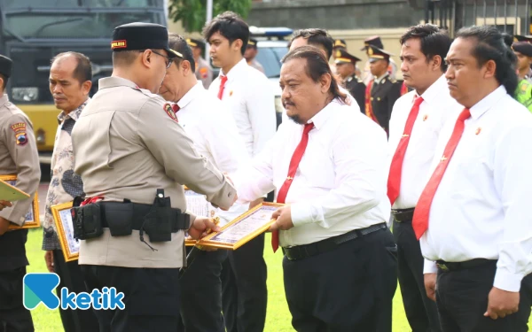 Gerak Cepat! 11 Personel Resmob Polres Brebes Terima Penghargaan Usai Ungkap Kasus Pembunuhan Driver Taksi Online