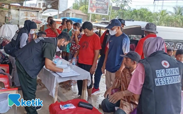 Thumbnail Berita - Bantu Warga Terdampak Banjir Aceh Tamiang, PDI Perjuangan Buka Posko Kesehatan Keliling
