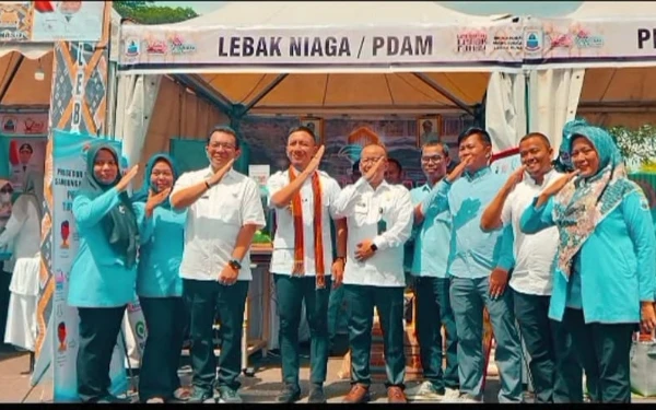 Ayo Bayar PDAM, Dapatkan Minyak Goreng Murah di Gemuruh Lebak Ruhay