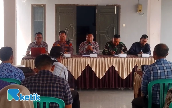 Thumbnail Berita - Konferensi Kepala Desa Sumbergempol 2025 Bahas Percepatan Program MBG dan Koperasi Merah Putih