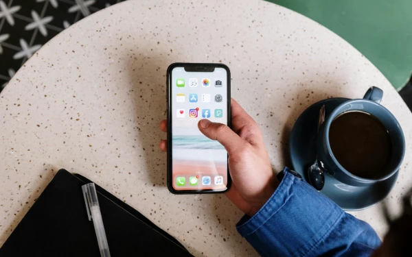 Thumbnail Pemerintahan Trump Wajibkan Wisatawan Ungkap Aktivitas Media Sosial 5 Tahun Terakhir