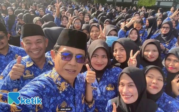 Thumbnail Berita - Sebingkai Humanisme di Halaman Kantor Bupati Halmahera Selatan