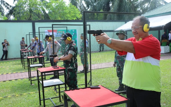 Taufi Zainal Abidin Bersama Forkopimda Ikuti Eksibisi Menembak Executive 2025