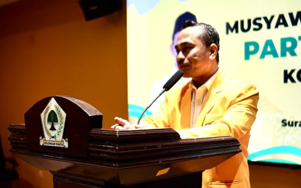 Thumbnail Berita - Djoe Ungkap Pesan Bahlil: Figur Kader Golkar Tak Boleh Lebih Besar dari Pohon Beringin