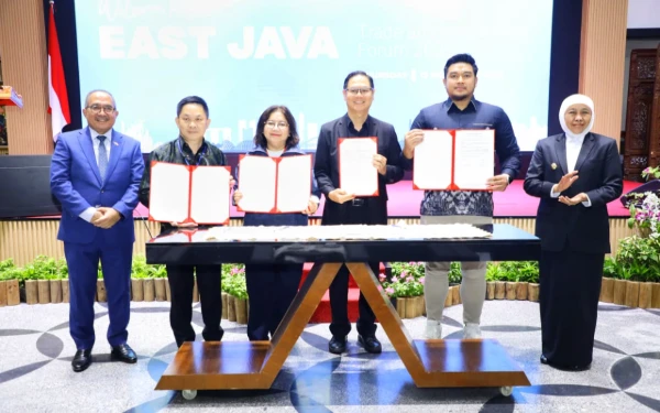 Thumbnail Berita - Langkah Berani Gubernur Jatim Khofifah Misi Dagang ke Mancanegara! Pintu Ekspor Terbuka, Hasilnya Tak Terduga