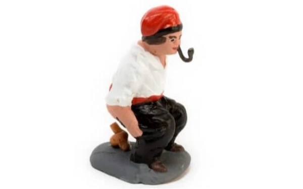 Thumbnail Berita - Unik dan Bermakna! Inilah Caganer, Tradisi Patung Orang BAB yang Wajib Ada Saat Natal di Catalonia