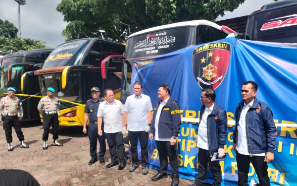 Bareskrim Ungkap Pencucian Uang dengan Perdagangan Impor Pakaian Bekas di Bali