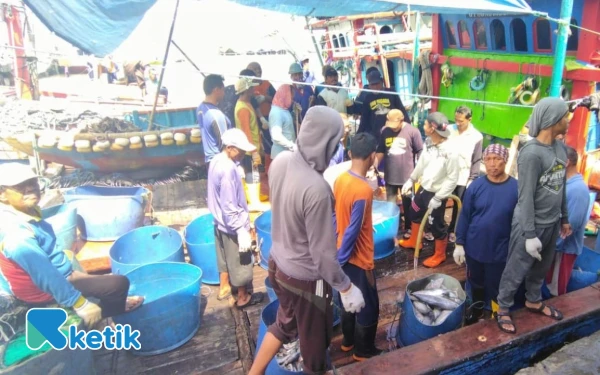 Thumbnail Berita - Retribusi Perikanan Masih Tersendat di PAD Pacitan 2025, Ini Penjelasan BKD