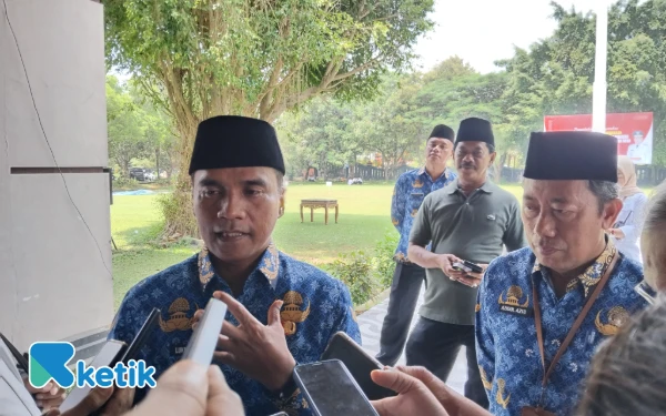 Thumbnail Berita - Bupati Bangkalan Tegaskan Sengketa Lahan Sekolah Tak Boleh Ganggu Aktivitas Belajar