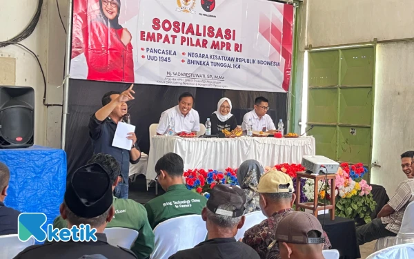 Thumbnail Perkuat Pemahaman Petani di Jombang, Anggota DPR RI Sadarestuwati Sosialisasikan Empat Pilar Kebangsaan