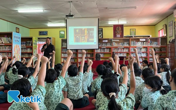 Thumbnail Berita - Tantang Nyali Para Ayah, Disdikbud Malang Luncurkan Gerakan Gemar: Ambil Rapor Jangan Cuma Ibu!