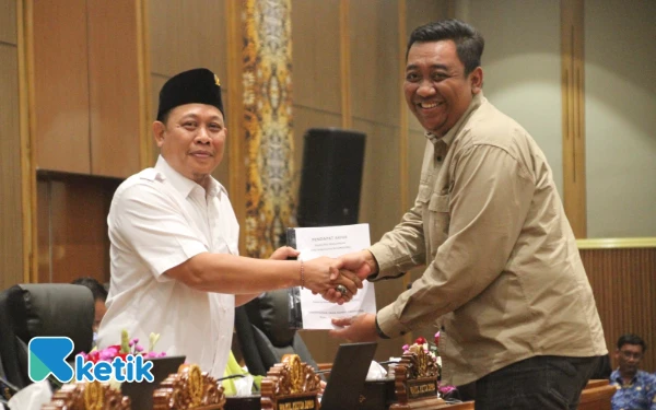 Fraksi PDI-P Bojonegoro Setujui Raperda KTR, Seimbangkan Kesehatan dan Ekonomi Tembakau