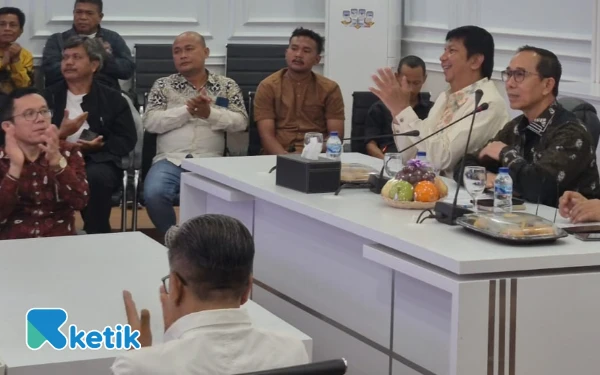 Thumbnail Sinergi OJK Jabar-TPKAD Subang, Program Desa EKI Berhasil Salurkan Kredit UMKM Rp303,42 Miliar