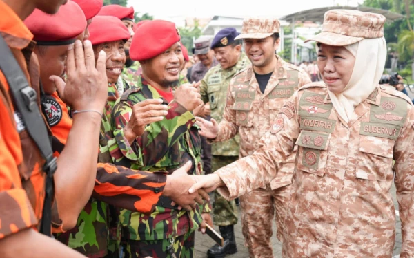 Thumbnail Berita - Gubernur Khofifah Ajak Seluruh Elemen Bangsa Teguhkan Semangat Bela Negara, Wujudkan Indonesia Maju