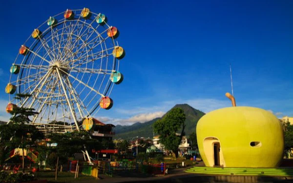 Thumbnail Berita - Liburan ke Kota Batu? Ini 3 Rekomendasi Hotel Terbaik dengan View Memukau