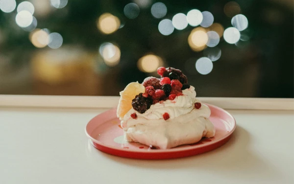 5 Hidangan Natal Paling Ikonik di Dunia: Mulai dari Stollen Jerman hingga Klappertart Manado