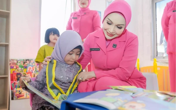 Di Balik Seragam Kapolda, Ada Keteguhan Ibu Bhayangkari Setia Mendampingi