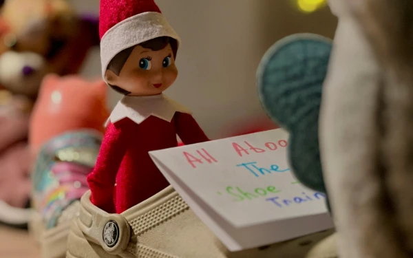 Bukan Warisan Nenek Moyang, Evolusi Elf on the Shelf Menjadi Tradisi Natal Modern