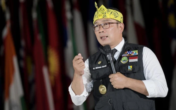 Thumbnail Berita - Ridwan Kamil Minta Maaf ke Publik, Akui Khilaf dan Banyak Dosa