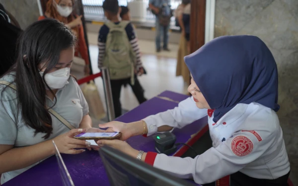 Commuter Line Wilayah 8 Surabaya Layani 53.244 Pengguna di Hari ke-8 Masa Nataru 2025–2026