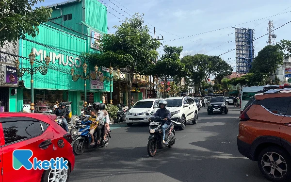 Thumbnail Berita - Kota Malang Padat! Arus Lalu Lintas di Kayutangan Heritage Meningkat 25 Persen