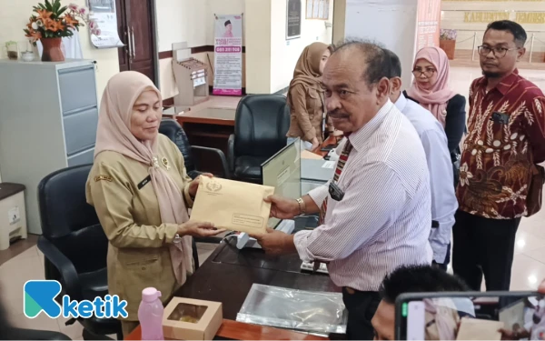 Thumbnail Berita - Polemik Sidak, Puluhan Advokat Laporkan Tujuh Anggota DPRD Jember ke Badan Kehormatan