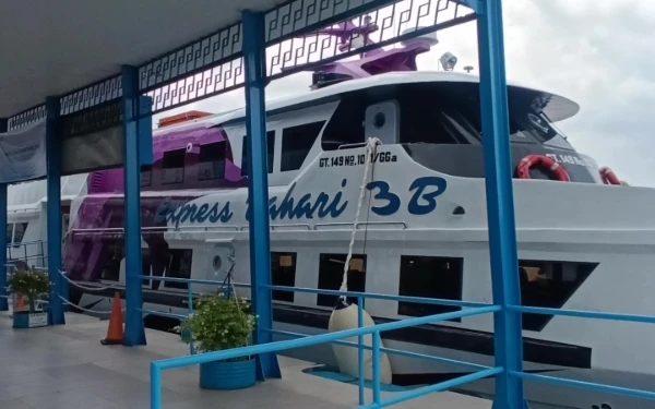 Terkendala Izin KSOP, 90 Penumpang Express Bahari Tujuan Mentok Gagal Berangkat
