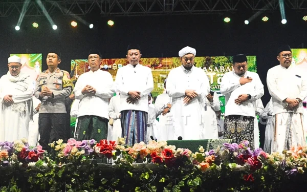 Thumbnail Berita - Dari Muhasabah ke Aksi: Bondowoso Tancap Gas, 30 Program Sukses dan Ekonomi Tertinggi se-Tapal Kuda
