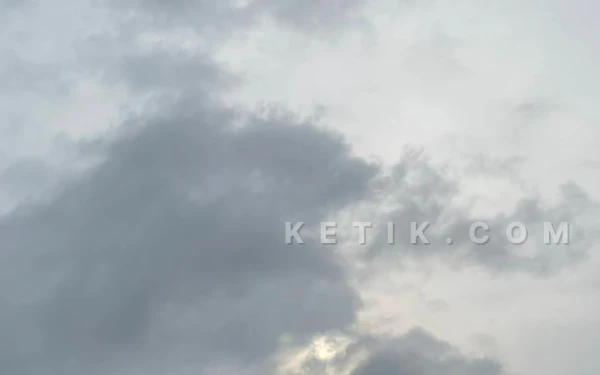 Thumbnail Berita - BMKG: Kota Cilegon 2 Januari 2026 Diprakirakan Hujan Ringan, Blitar Berawan