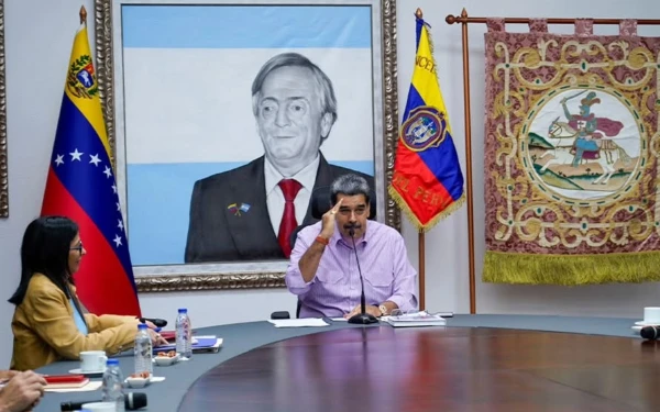 Thumbnail Berita - Nyatakan Status Darurat, Pemerintah Venezuela Kerahkan Militer Usai Penangkapan Maduro oleh Amerika Serikat