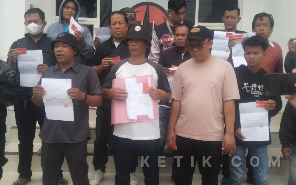 Kekecewaan Memuncak, Sejumlah Kader PDIP Brebes Mundur Massal dan Kembalikan KTA ke DPC