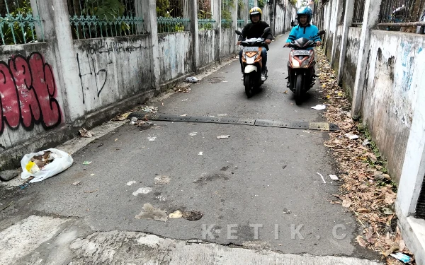 Pemecatan Ratusan THL dan Outsourcing Picu Persoalan Baru, Lautan Sampah Mulai  Bermunculan di Jalanan Kota Blitar
