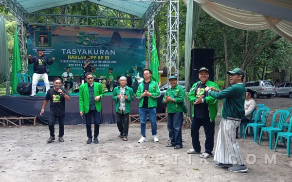 Gelar Tasyakuran Harlah di Pantai Papuma, PPP Jember Tegaskan Komitmen Lingkungan dan Pariwisata