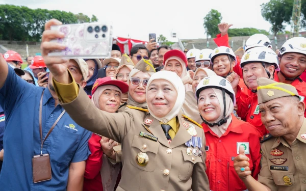 Pimpin Apel Peringatan Bulan K3 Nasional, Gubernur Khofifah Dorong Penguatan Ekosistem K3 Nasional yang Profesional dan Kolaboratif