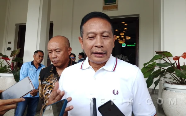 Thumbnail Berita - Wali Kota Malang Ingatkan RT Berkelas Harus Punya Target, Jangan Hanya Usulan Temporer!