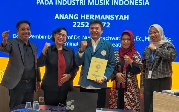 Selamat! Anang Hermansyah Lulus S2 dengan Nilai A, Perjuangannya Penuh Haru