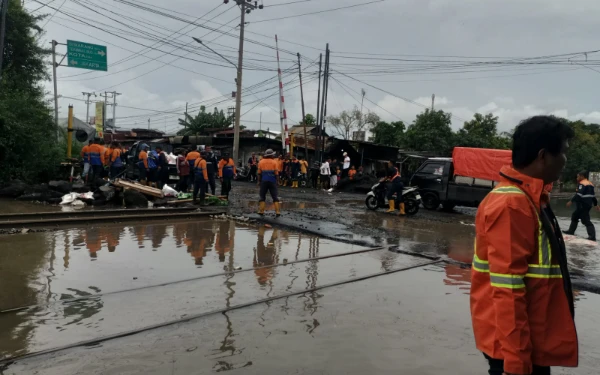 Banjir Meluas, KAI Daop 7 Madiun Minta Maaf Sejumlah Kereta Batal Berangkat, Cek Cara Refund 100 Persen