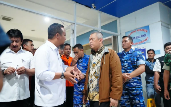 Gubernur Sulsel Bersama Menhub dan Basarnas Evaluasi Pencarian Korban ATR 42-500