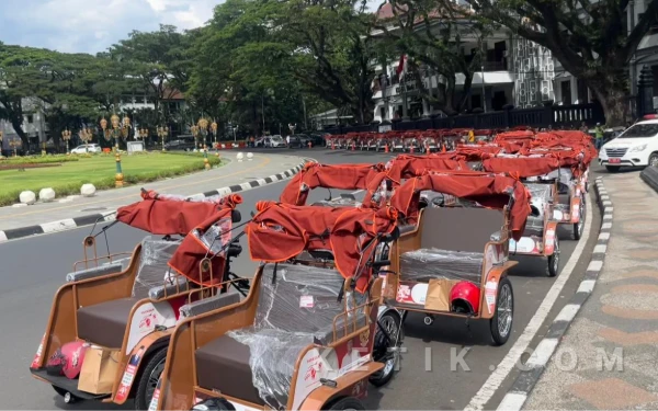 Intip Becak Listrik Buatan PT Pindad yang Beroperasi di Kota Malang