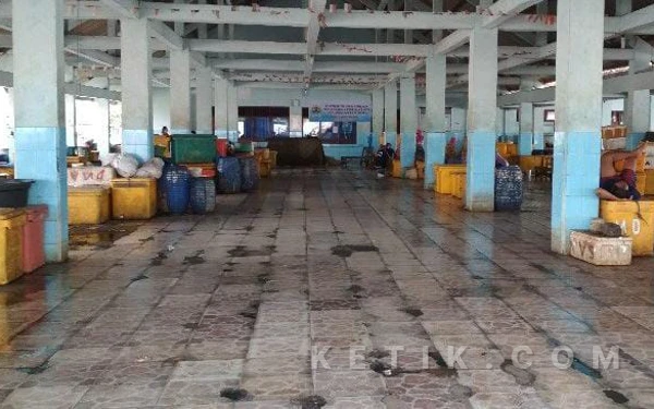Angin Kencang Nelayan Cilacap Enggan Melaut, Pemasukan Berkurang Hingga 50 Persen
